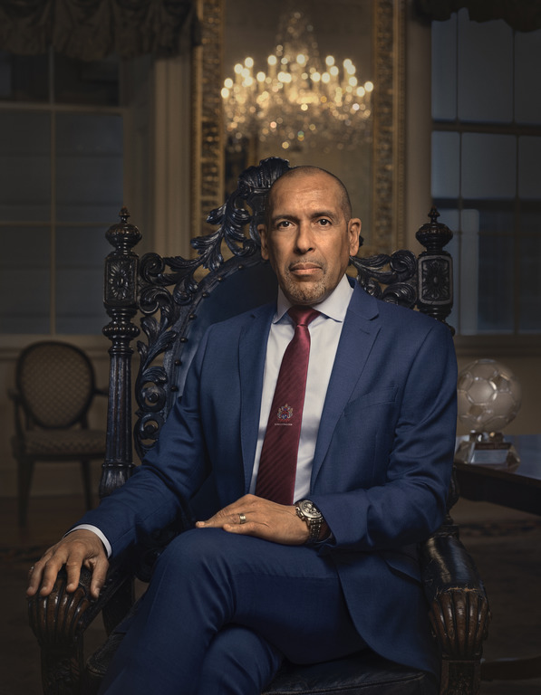 Deyvidga hurmat va minnatdorchilik bilan